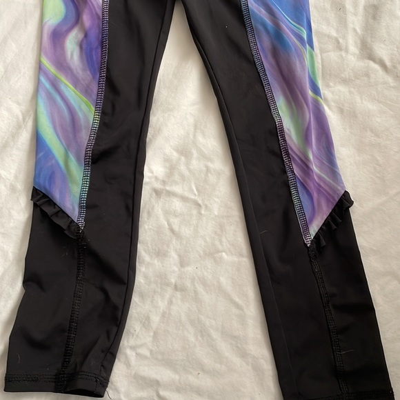 Adidas kids leggings with pattern and Frill - Picture 2 of 2